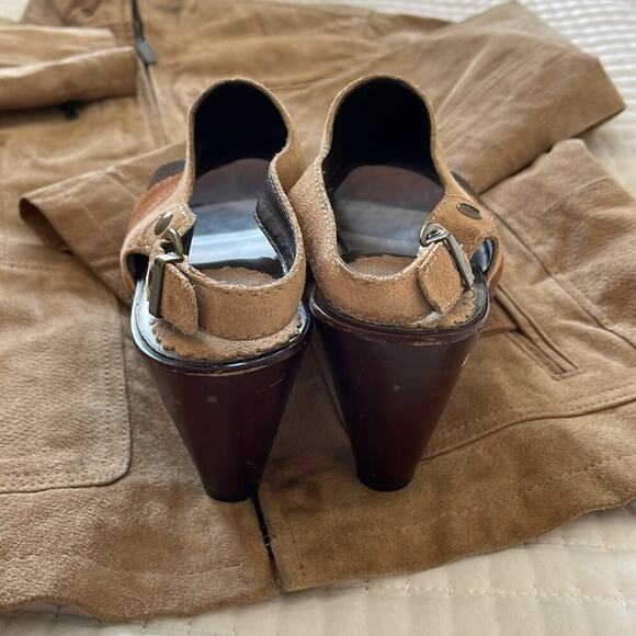 a.n.a. Tan/Brown Vintage Suede Open Toe Clogs 3" Size 8.5 - Picture 3 of 6